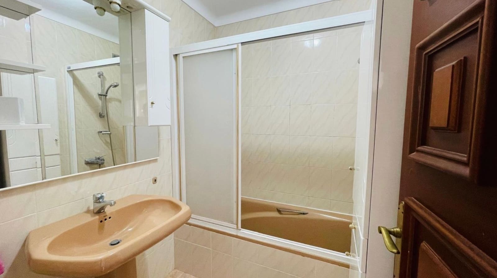 2 bedroom Flat for sale in Roses with garage - € 449,828 (Ref: 9928063)