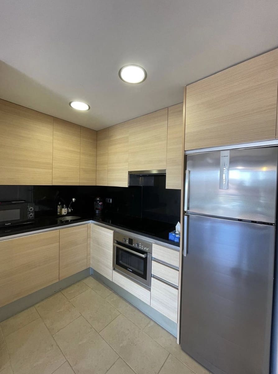2 Zimmer Wohnung zu verkaufen in Roses mit Garage - 299.000 € (Ref: 9928064)