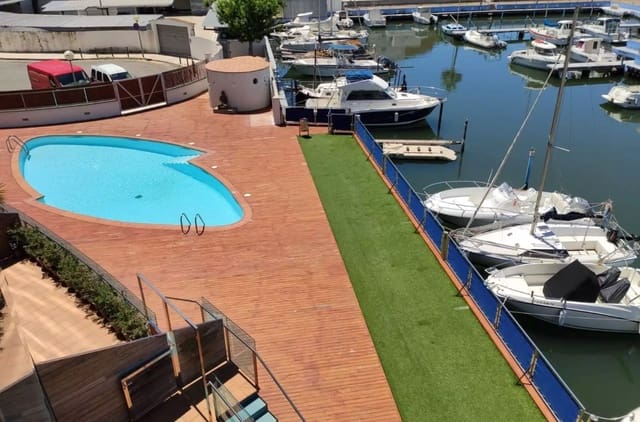 Piso de 2 habitaciones en Roses en venta con garaje - 299.000 € (Ref: 9928064)