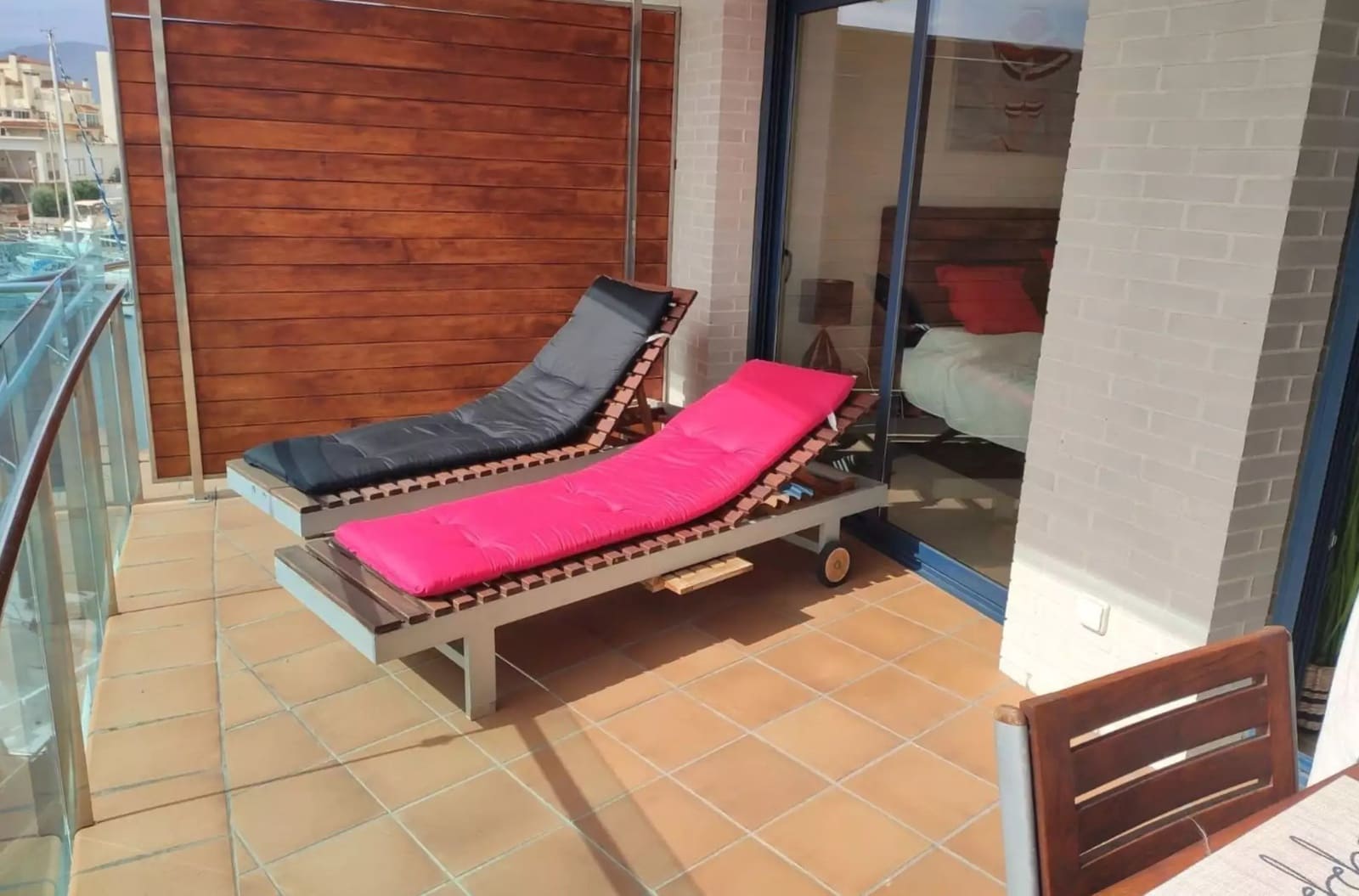 2 Zimmer Wohnung zu verkaufen in Roses mit Garage - 299.000 € (Ref: 9928064)