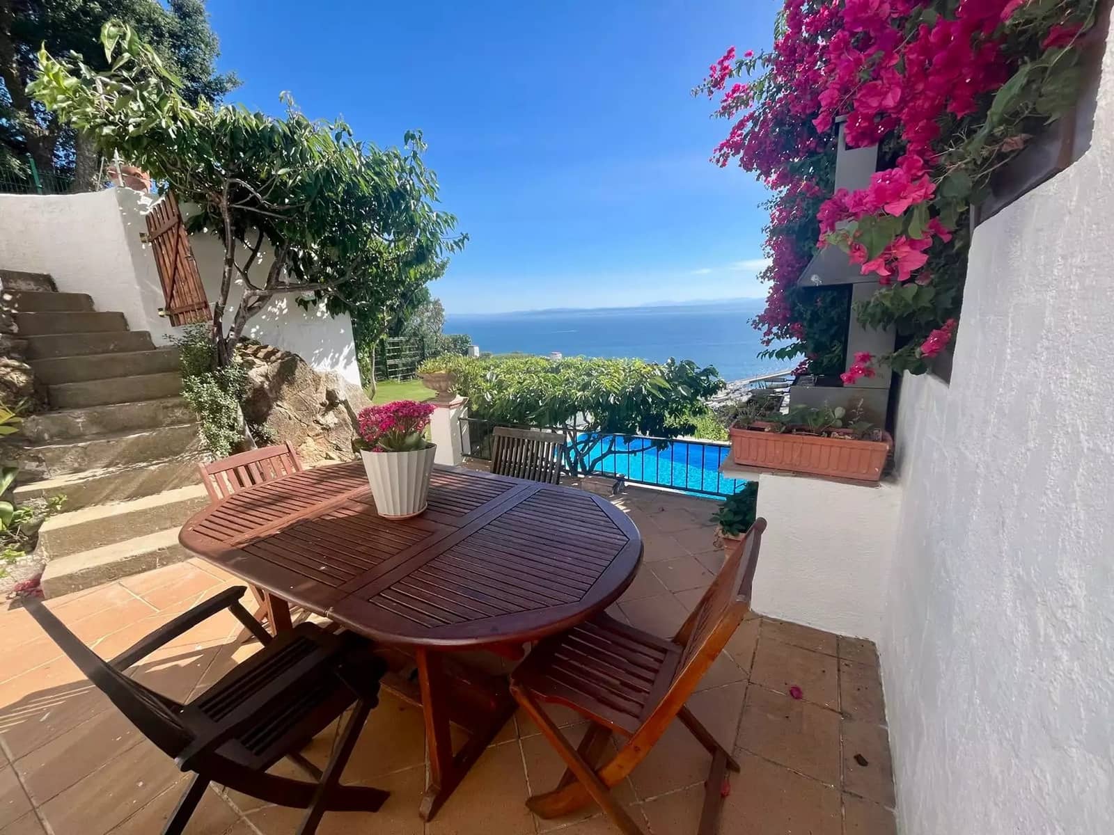 3 bedroom Villa for sale in Roses with pool garage - € 895,000 (Ref: 9928066)
