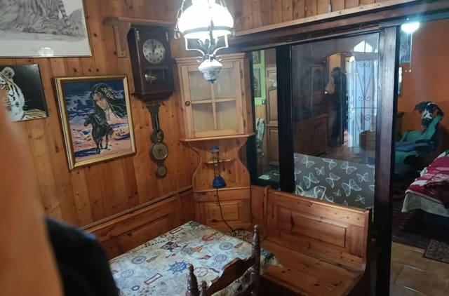 2 soveværelse Rækkehus til salg i Roses med garage - € 199.000 (Ref: 9928067)