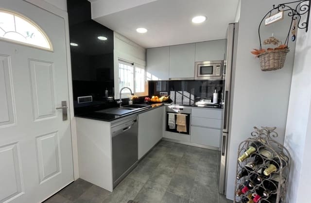 2 sovrum Hus till salu i Roses med garage - 287 000 € (Ref: 9928068)