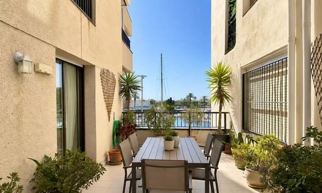 2 makuuhuone Asunto myytävänä paikassa Empuriabrava, Castelló d'Empúries mukana 
autotalli - 299 000 € (Ref: 9937825)