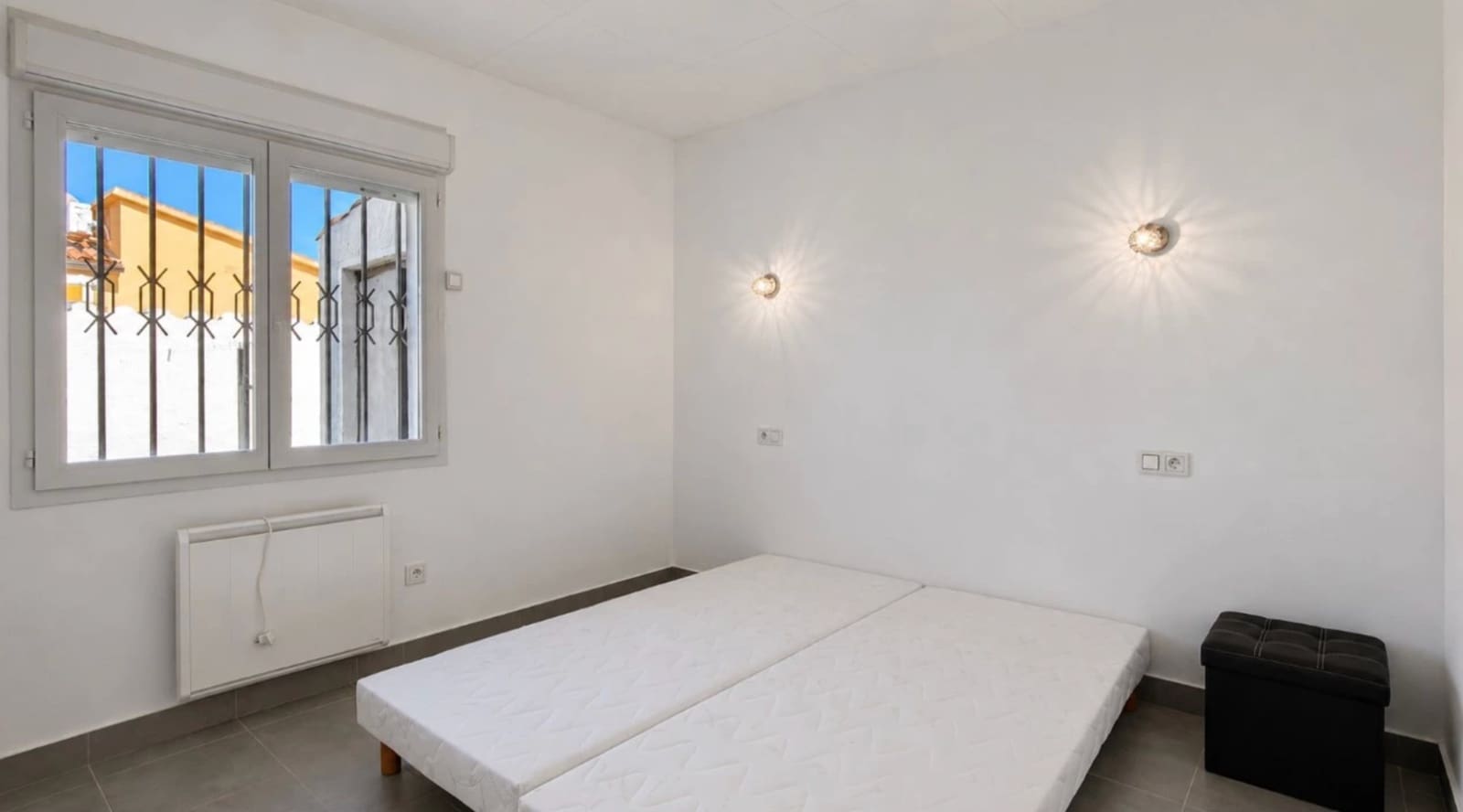 3 Zimmer Villa zu verkaufen in Empuriabrava mit Garage - 485.000 € (Ref: 9937826)