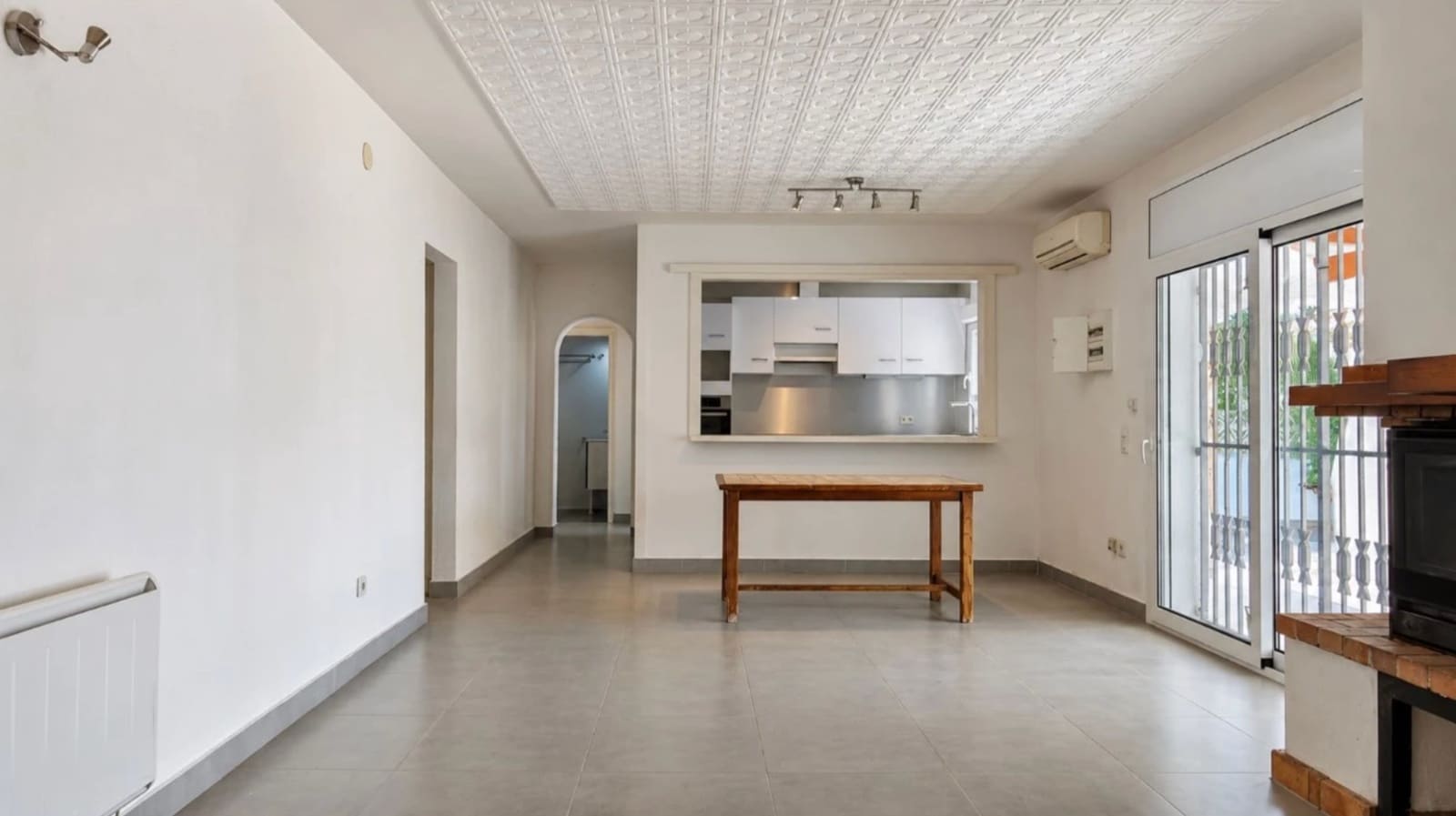 3 Zimmer Villa zu verkaufen in Empuriabrava mit Garage - 485.000 € (Ref: 9937826)