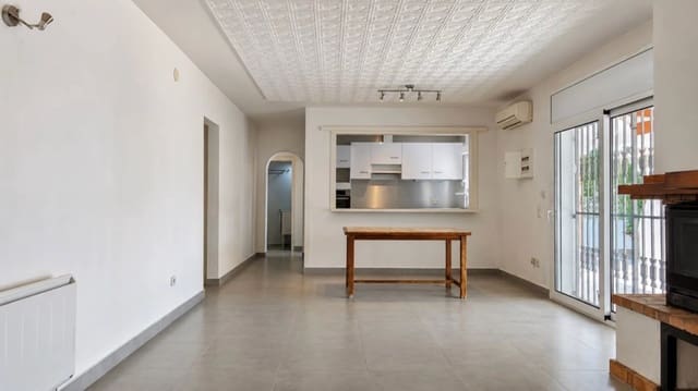 3 Zimmer Villa zu verkaufen in Empuriabrava, Castelló d'Empúries mit Garage - 485.000 € (Ref: 9937826)