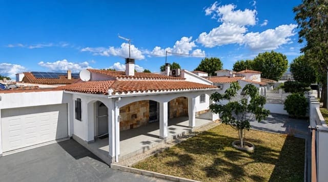 3 Zimmer Villa zu verkaufen in Empuriabrava, Castelló d'Empúries mit Garage - 485.000 € (Ref: 9937826)