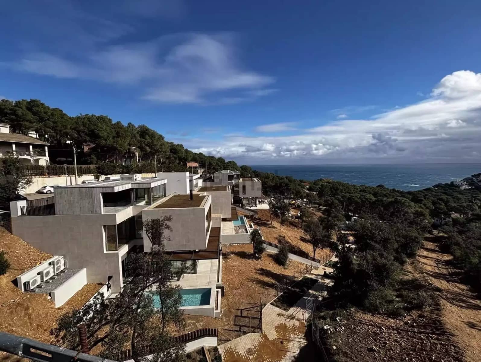4 bedroom Semi-detached Villa for sale in Tamariu with pool garage - € 2,580,000 (Ref: 9949778)