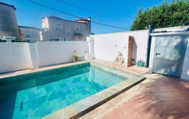 2 soverom Villa til salgs i Empuriabrava, Castelló d'Empúries med garasje - € 380 000 (Ref: 9962690)