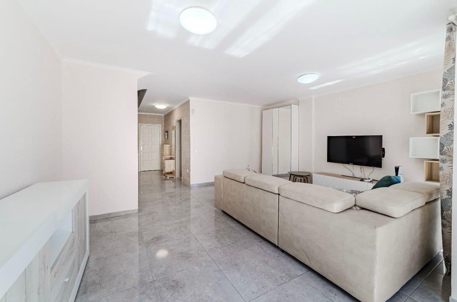 3 bedroom Townhouse for sale in Santa Cruz de Tenerife with pool garage - € 420,000 (Ref: 9400375)