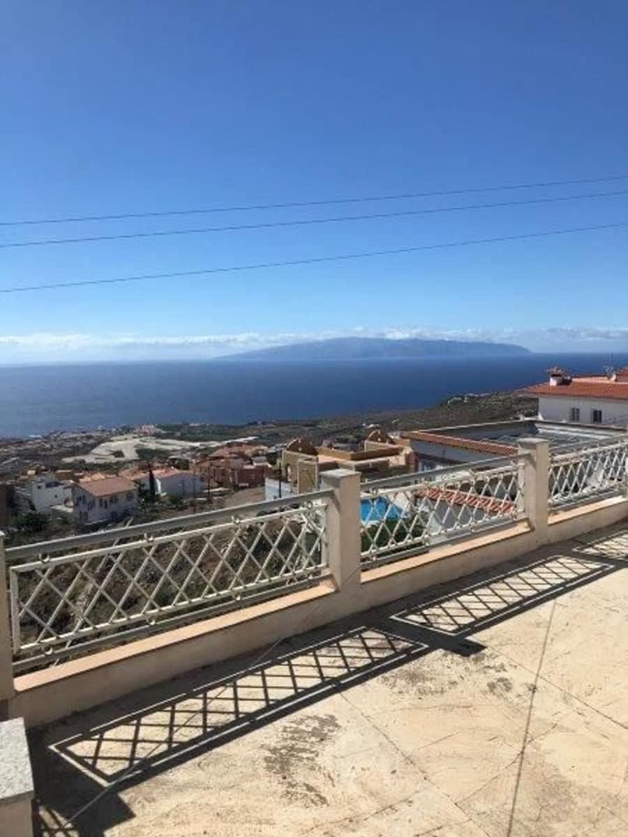 2 slaapkamer Appartement te huur in Los Menores met garage - € 995 (Ref: 9400376)