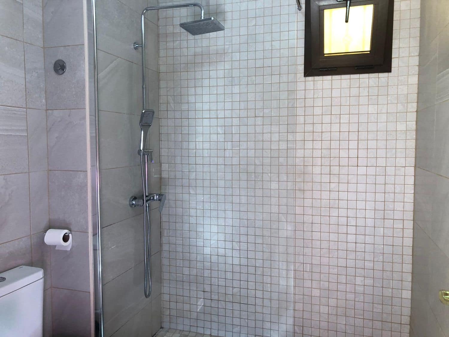 2 bedroom Apartment for rent in Arona with pool garage - € 1,300 (Ref: 9400377)