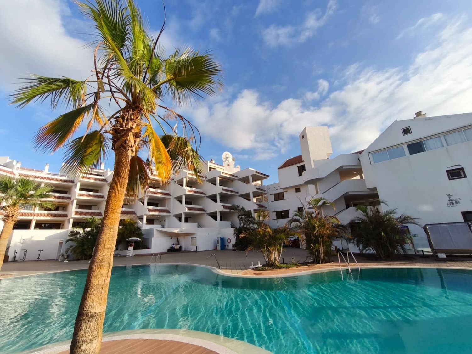 1 soverom Leilighet til salgs i Los Cristianos med svømmebasseng garasje - € 320 000 (Ref: 9400378)