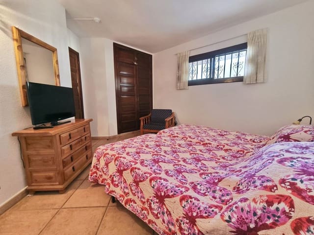 1 soveværelse Lejlighed til salg i Los Cristianos, Arona med swimmingpool garage - € 320.000 (Ref: 9400378)