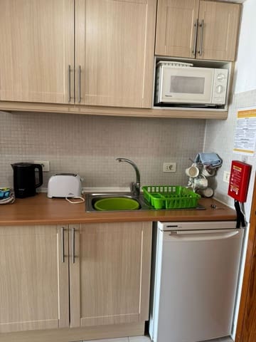 Apartment for sale in Los Cristianos, Arona with pool garage - € 199,999 (Ref: 9400379)