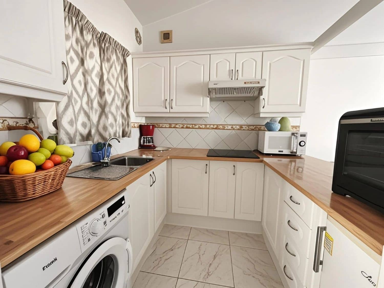 2 sypialnia Dom na sprzedaż w Costa Adeje z basenem garażem - 495 000 € (Ref: 9425680)