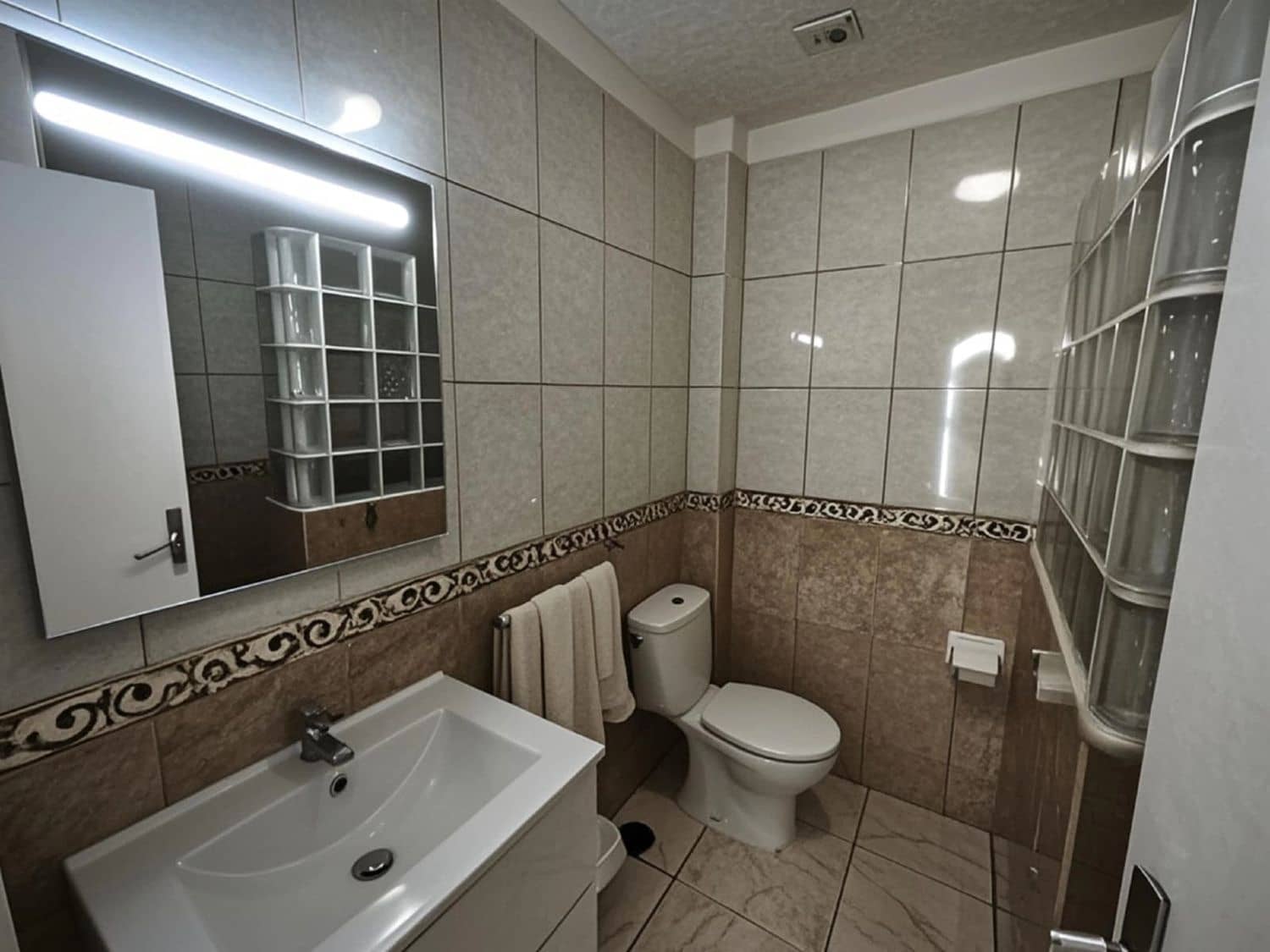 2 sypialnia Dom na sprzedaż w Costa Adeje z basenem garażem - 495 000 € (Ref: 9425680)