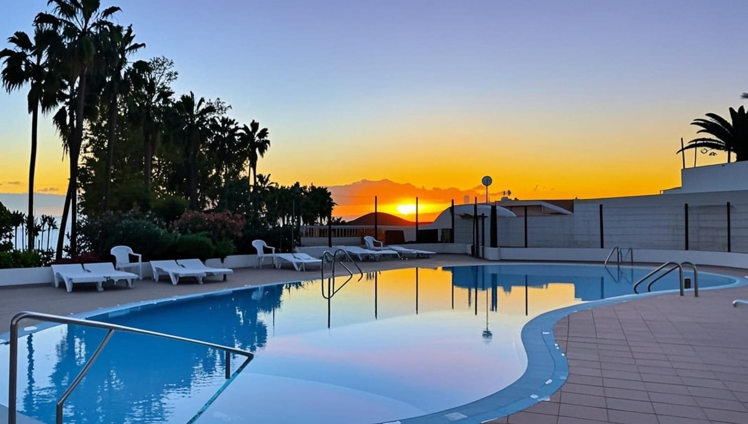 2 sypialnia Dom na sprzedaż w Costa Adeje z basenem garażem - 495 000 € (Ref: 9425680)