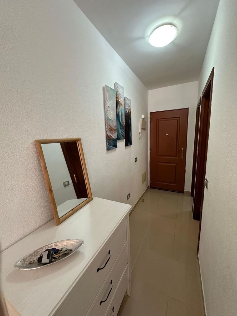 2 makuuhuone Huoneisto vuokrattavana paikassa Costa del Silencio mukana uima-altaan 
autotalli - 1 300 € (Ref: 9450069)