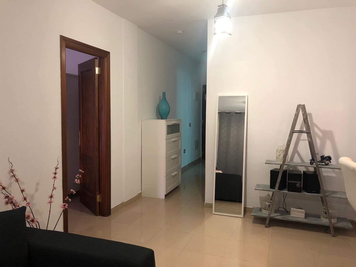 2 Zimmer Apartment zu vermieten in Arona mit Pool Garage - 1.300 € (Ref: 9450069)