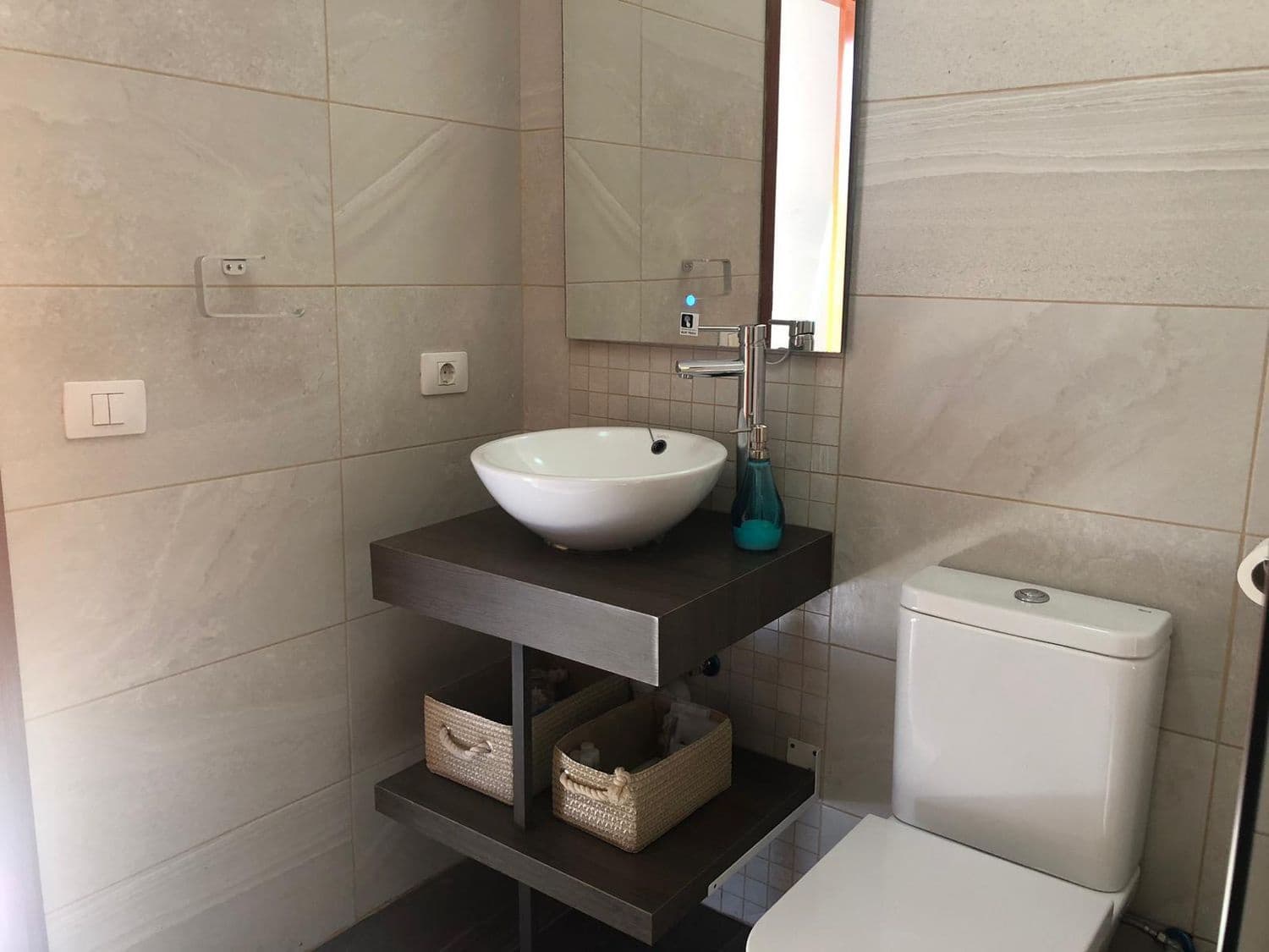 2 Zimmer Apartment zu vermieten in Arona mit Pool Garage - 1.300 € (Ref: 9450069)