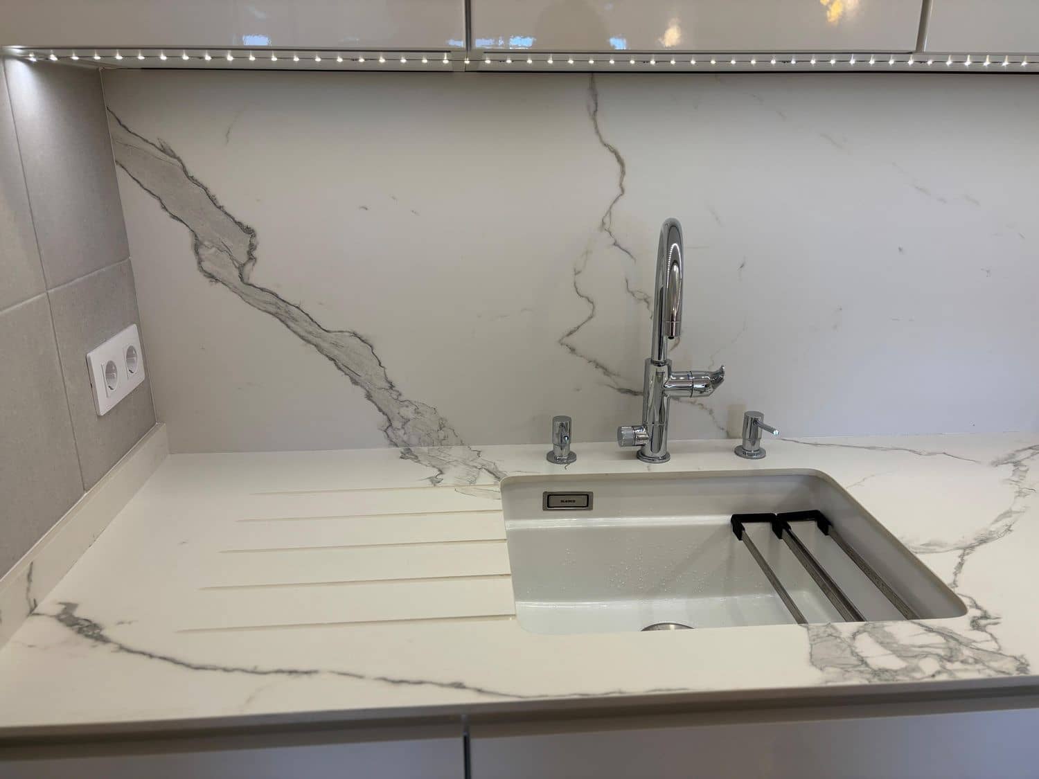 1 bedroom Apartment for sale in Los Cristianos with pool garage - € 395,000 (Ref: 9479080)