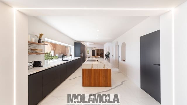 4 sypialnia Finka/Dom wiejski na sprzedaż w Mojácar z basenem garażem - 2 950 000 € (Ref: 10016429)