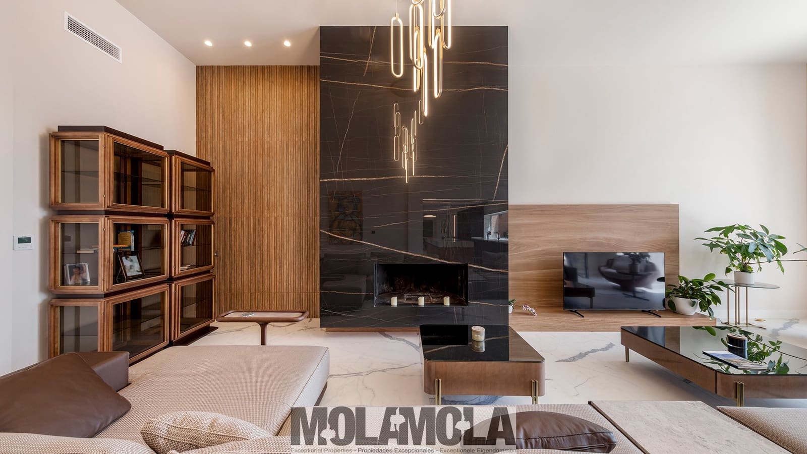 4 sypialnia Finka/Dom wiejski na sprzedaż w Mojacar z basenem garażem - 2 950 000 € (Ref: 10016429)