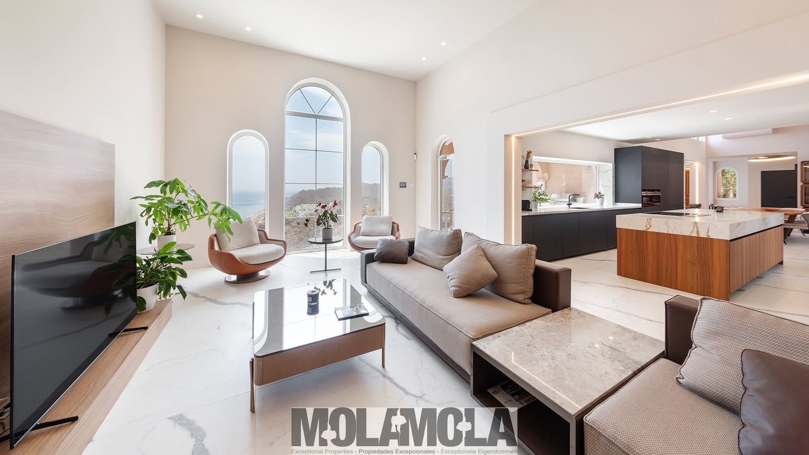 4 sypialnia Finka/Dom wiejski na sprzedaż w Mojacar z basenem garażem - 2 950 000 € (Ref: 10016429)