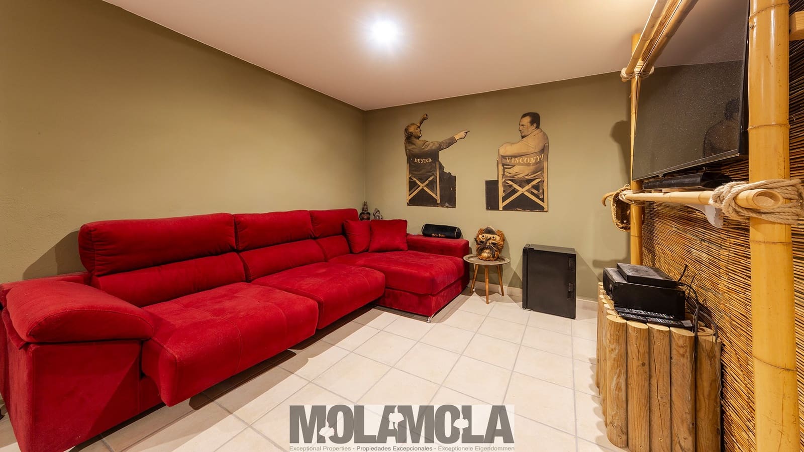 Chalet de 4 habitaciones en Vera en venta con piscina garaje - 675.000 € (Ref: 10181658)
