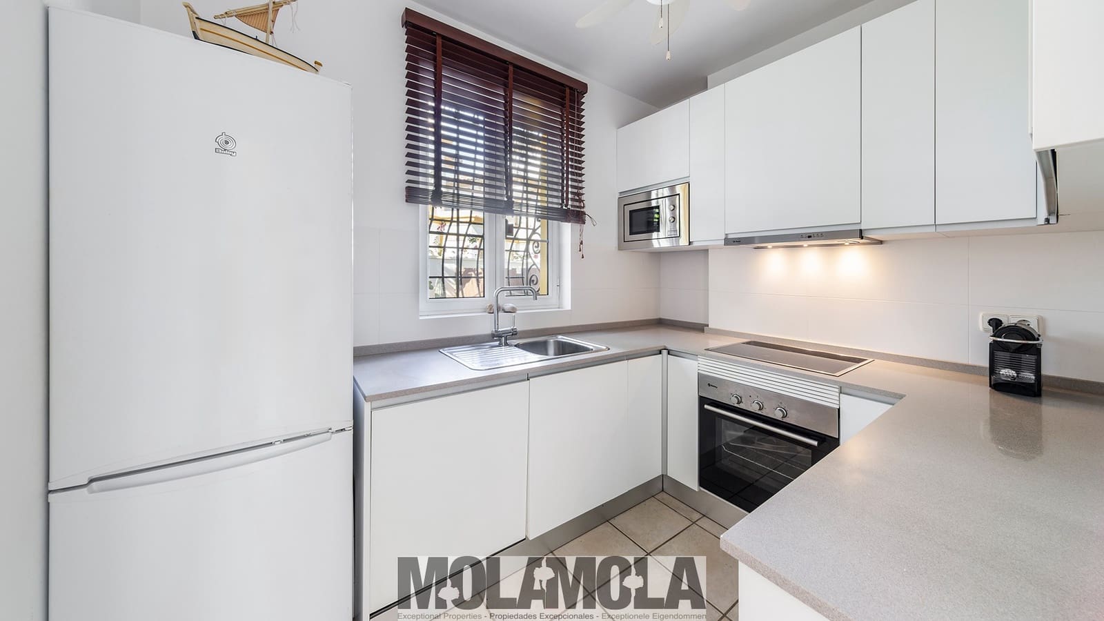 Chalet de 4 habitaciones en Vera en venta con piscina garaje - 675.000 € (Ref: 10181658)