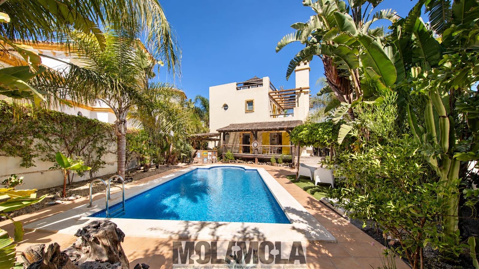 Chalet de 4 habitaciones en Vera en venta con piscina garaje - 675.000 € (Ref: 10181658)