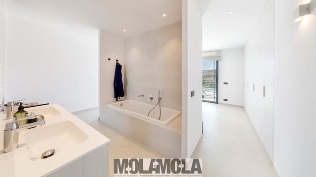 3 soveværelse Villa til salg i Valle del Este, Vera med swimmingpool garage - € 850.000 (Ref: 6141908)