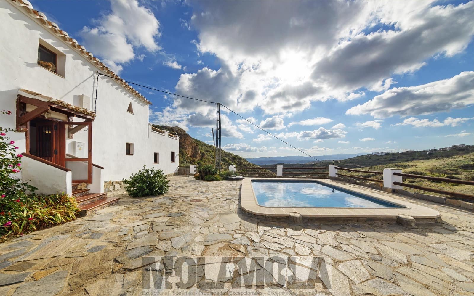 4 soveværelse Finca/Landehus til salg i Bedar med swimmingpool garage - € 345.000 (Ref: 6512258)