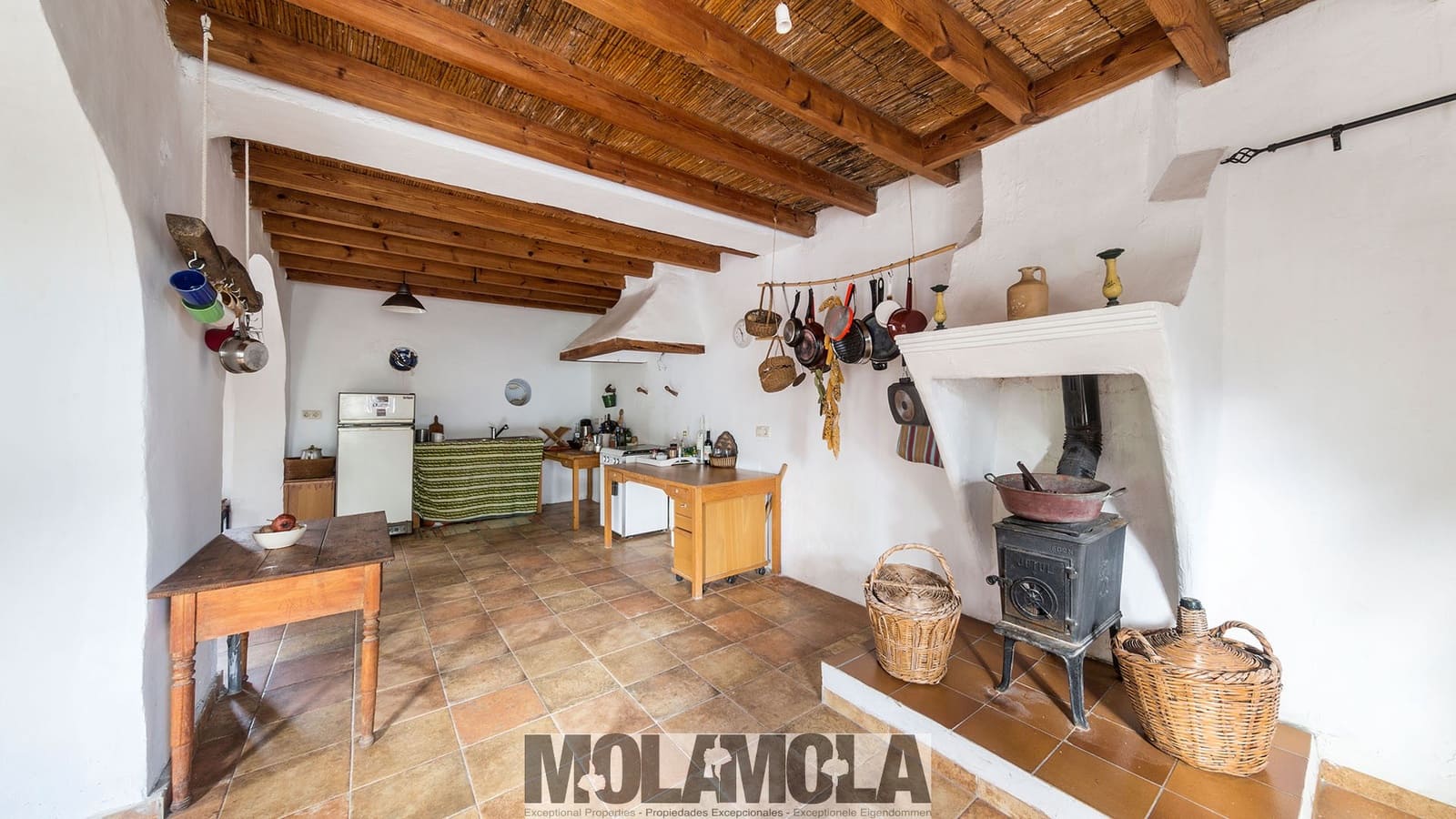 8 soveværelse Finca/Landehus til salg i El Cortijo Grande - € 680.000 (Ref: 8465909)