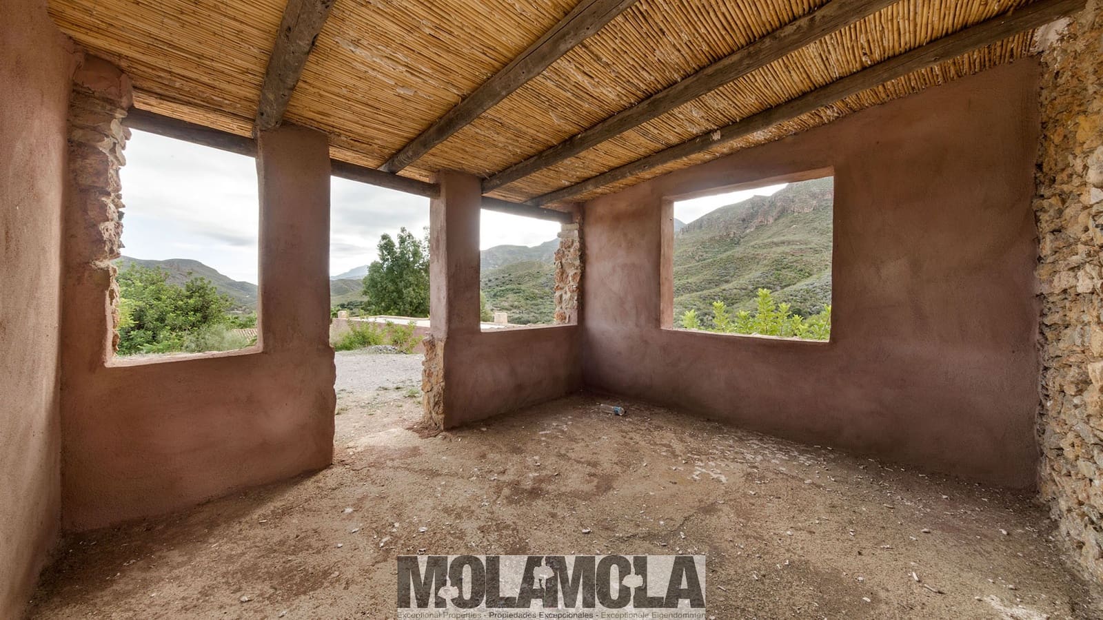 8 soveværelse Finca/Landehus til salg i El Cortijo Grande - € 680.000 (Ref: 8465909)