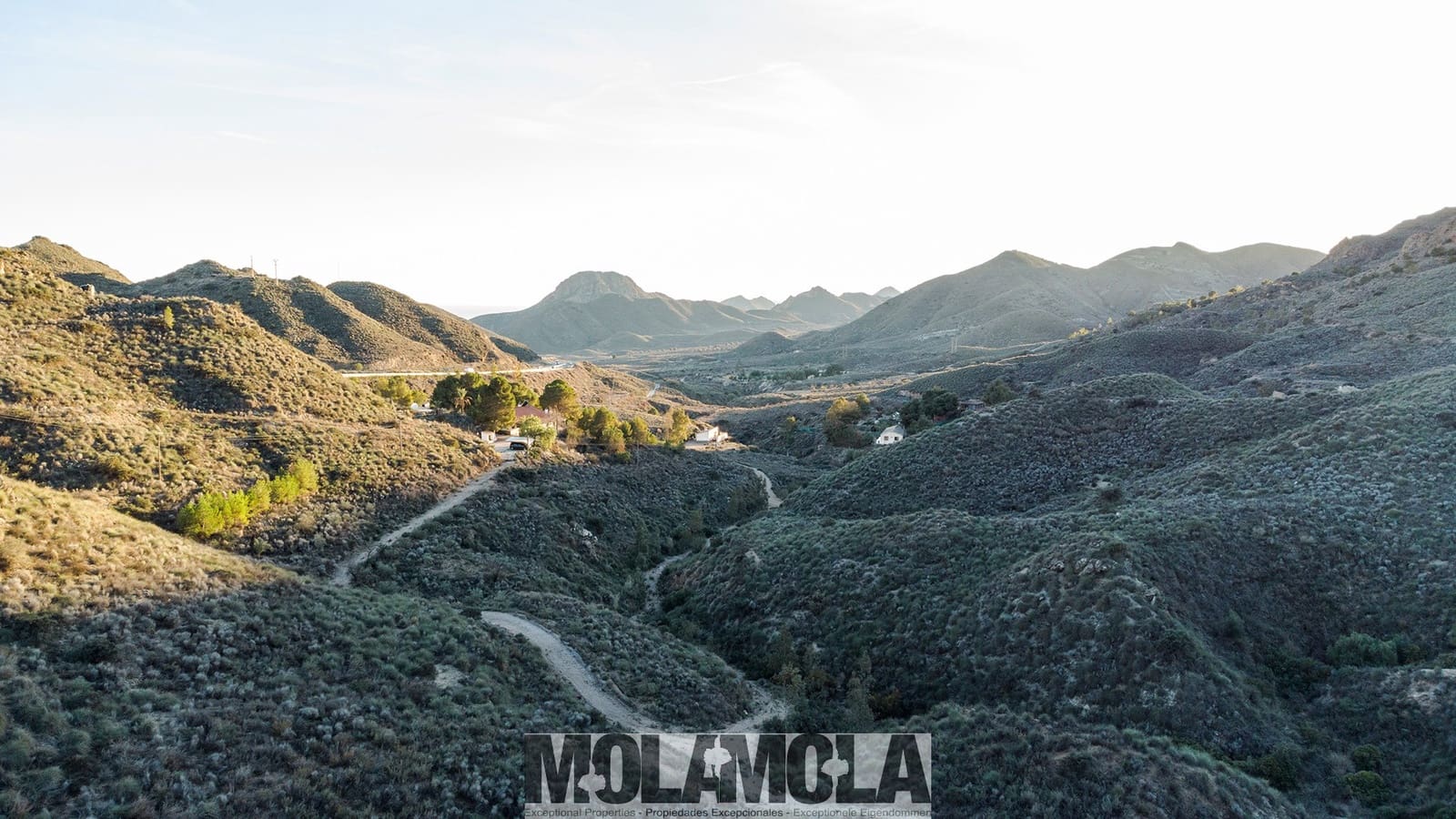 5 soveværelse Finca/Landehus til salg i Aguilas med swimmingpool garage - € 420.000 (Ref: 8820482)