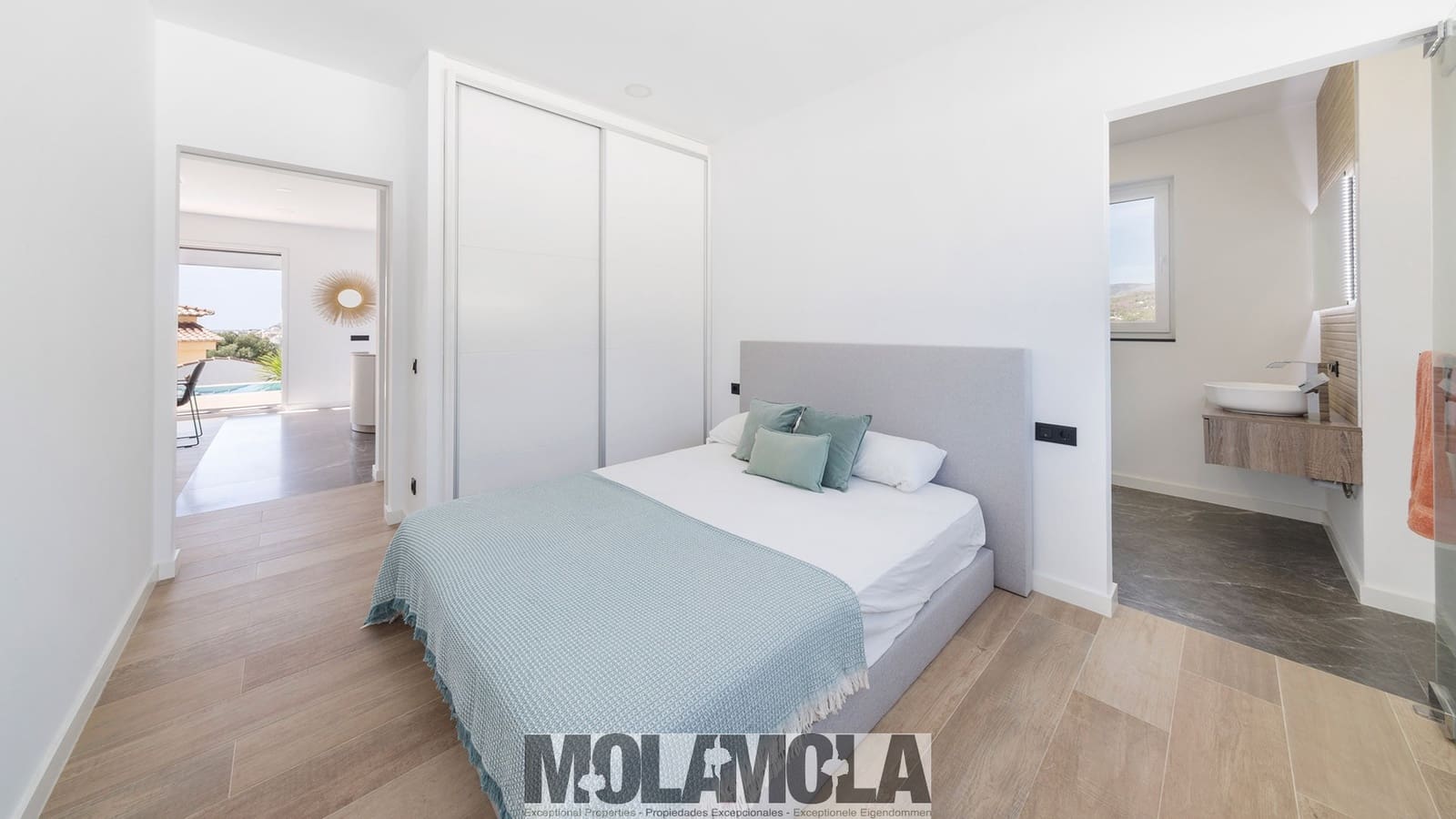 4 soveværelse Villa til salg i Calpe / Calp med swimmingpool garage - € 1.325.000 (Ref: 8855506)