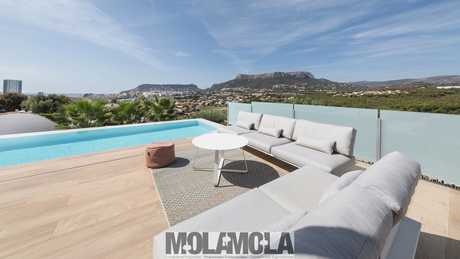 4 soveværelse Villa til salg i Calpe / Calp med swimmingpool garage - € 1.325.000 (Ref: 8855506)