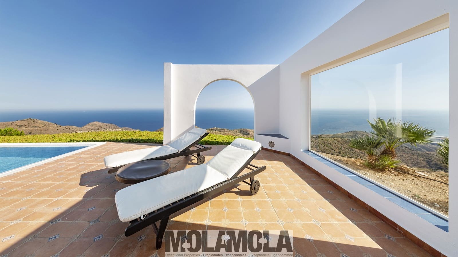 5 soveværelse Finca/Landehus til salg i Adra med swimmingpool garage - € 995.000 (Ref: 9154695)