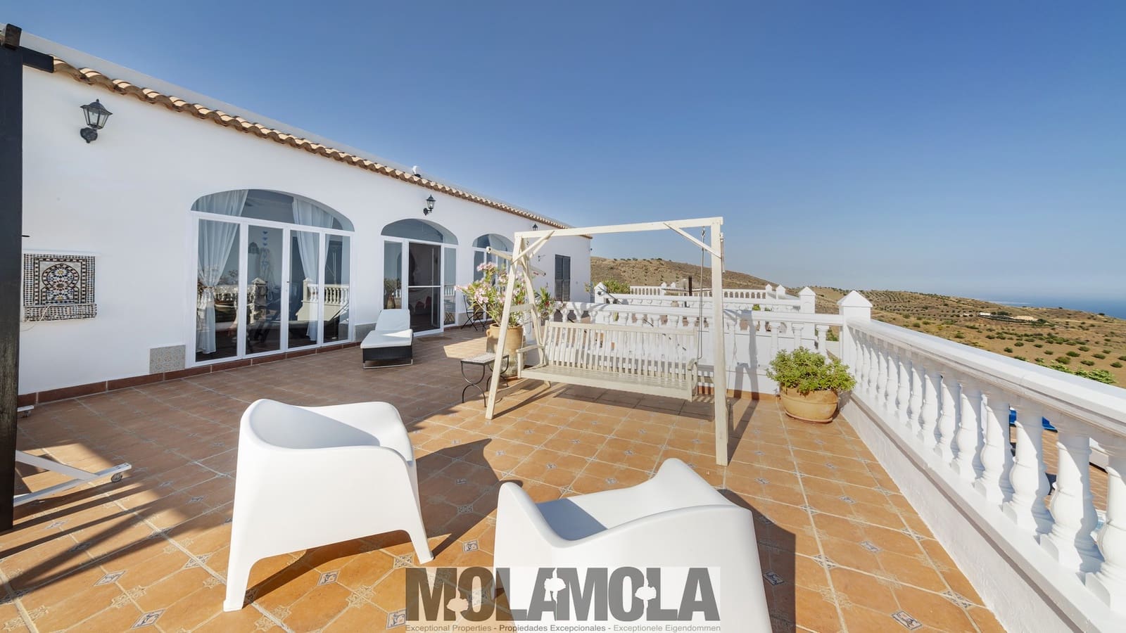 5 soveværelse Finca/Landehus til salg i Adra med swimmingpool garage - € 995.000 (Ref: 9154695)