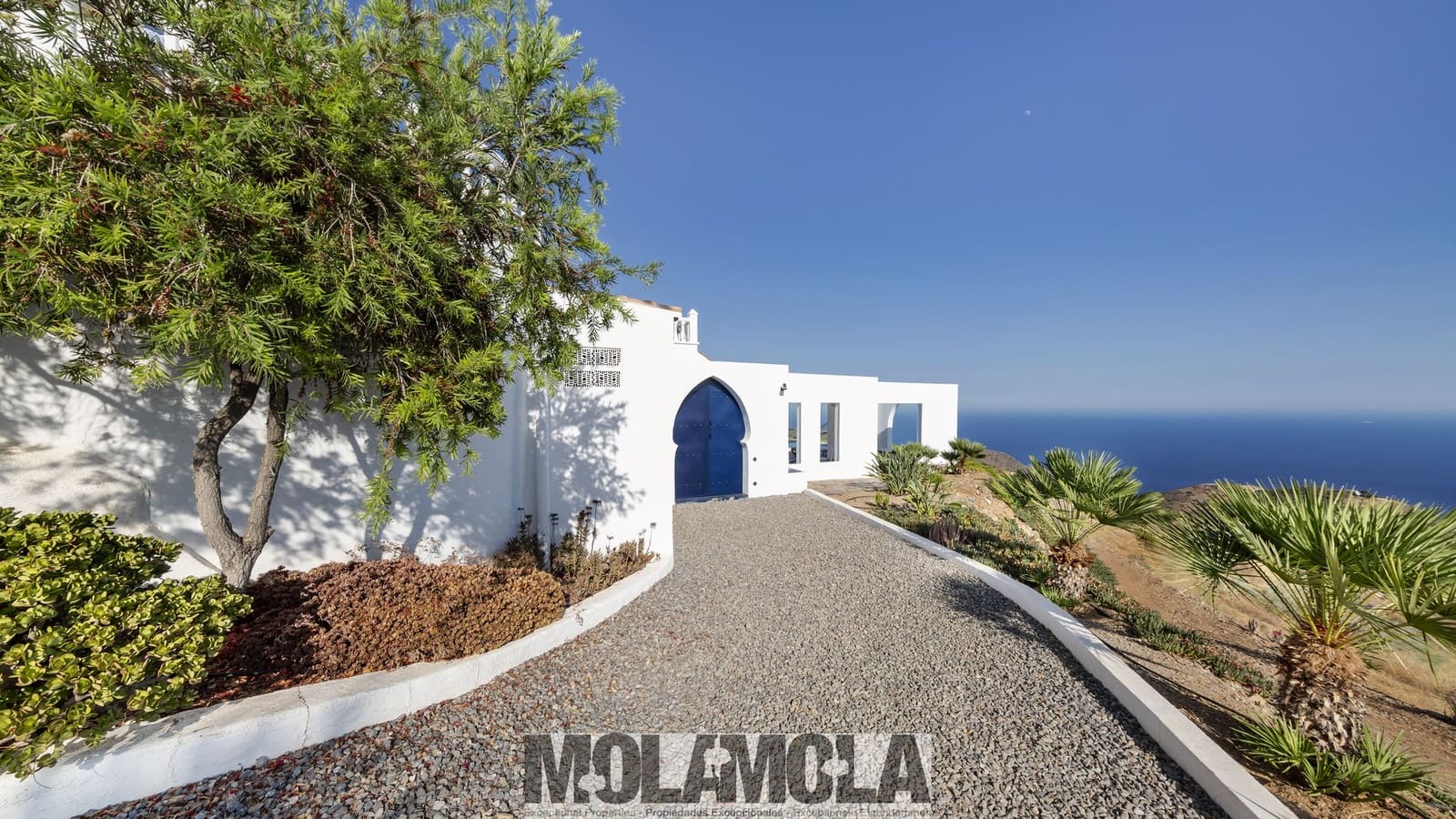 5 soveværelse Finca/Landehus til salg i Adra med swimmingpool garage - € 995.000 (Ref: 9154695)