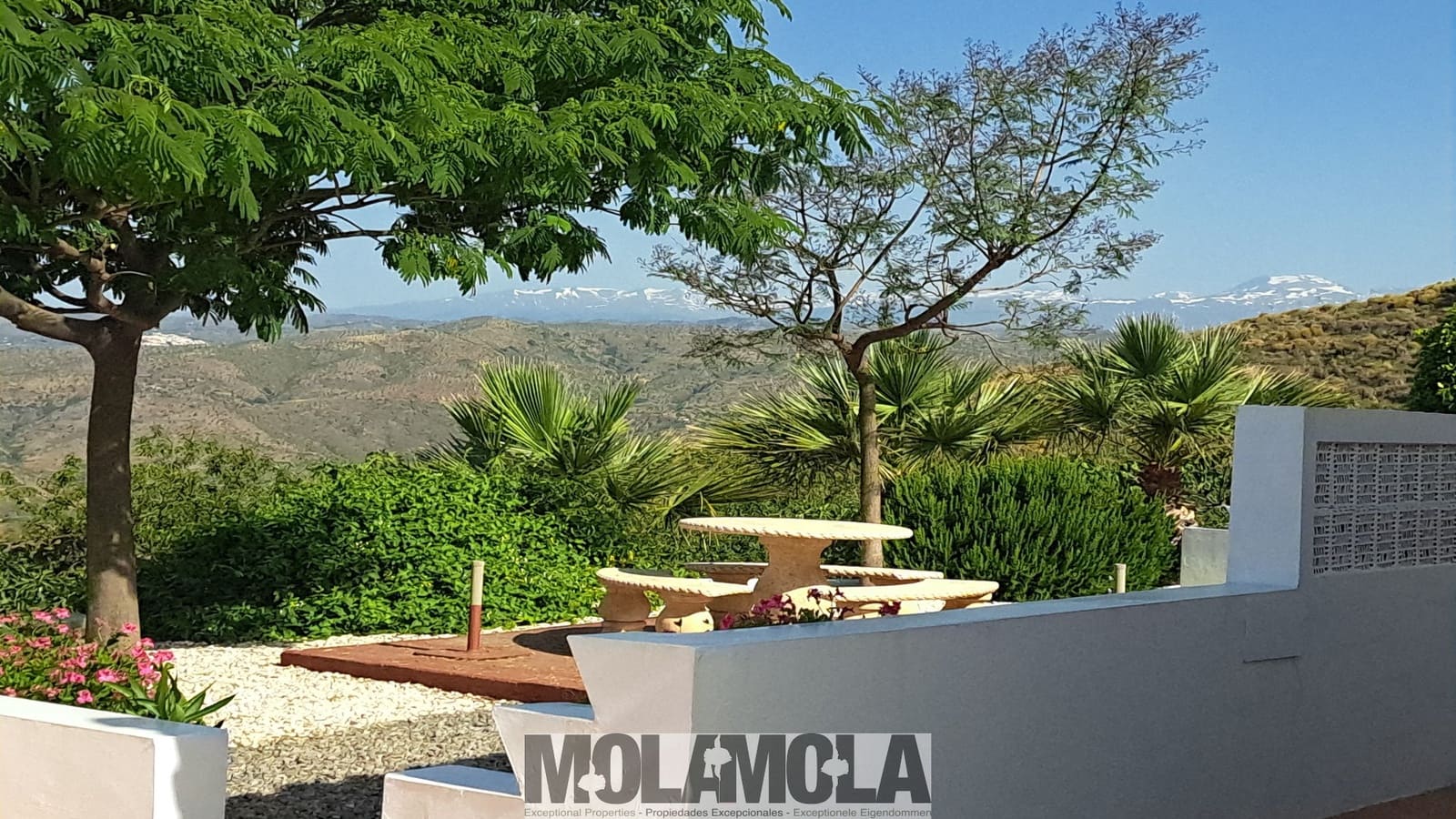 5 soveværelse Finca/Landehus til salg i Adra med swimmingpool garage - € 995.000 (Ref: 9154695)