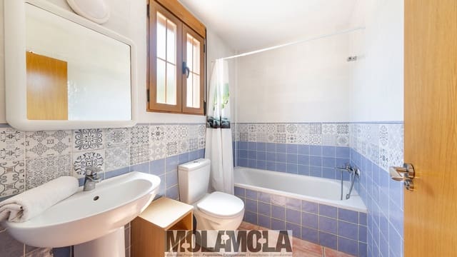 21 soveværelse Guesthouse/B & B til salg i Pinos del Valle, El Pinar med swimmingpool garage - € 1.275.000 (Ref: 9298750)