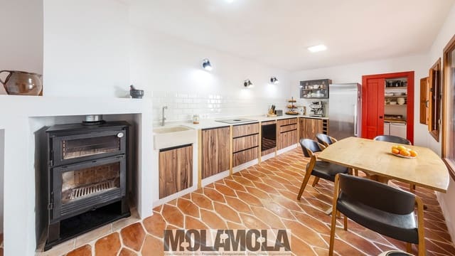 3 makuuhuone Huvila myytävänä paikassa Llanos de los Olleres, Albox mukana uima-altaan 
autotalli - 465 000 € (Ref: 9626426)