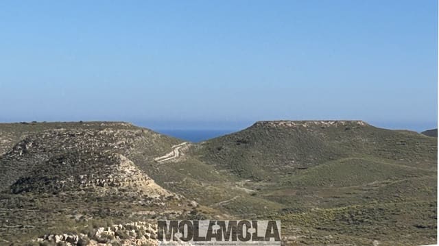 Terrain à Bâtir à vendre à Agua Amarga, Níjar - 185 000 € (Ref: 9800944)