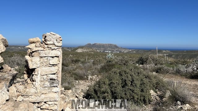 Terrain à Bâtir à vendre à Agua Amarga, Níjar - 185 000 € (Ref: 9800944)