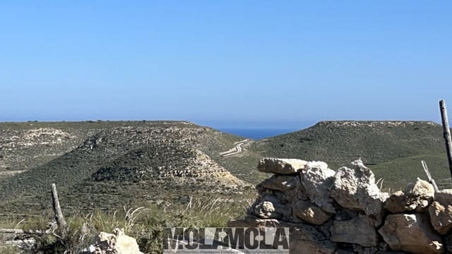 Terrain à Bâtir à vendre à Agua Amarga, Níjar - 185 000 € (Ref: 9800944)