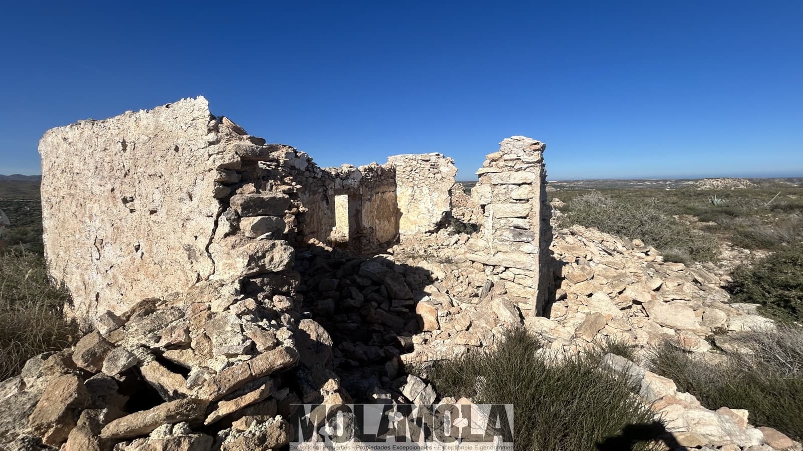 Terrain à Bâtir à vendre à Agua Amarga - 185 000 € (Ref: 9800944)
